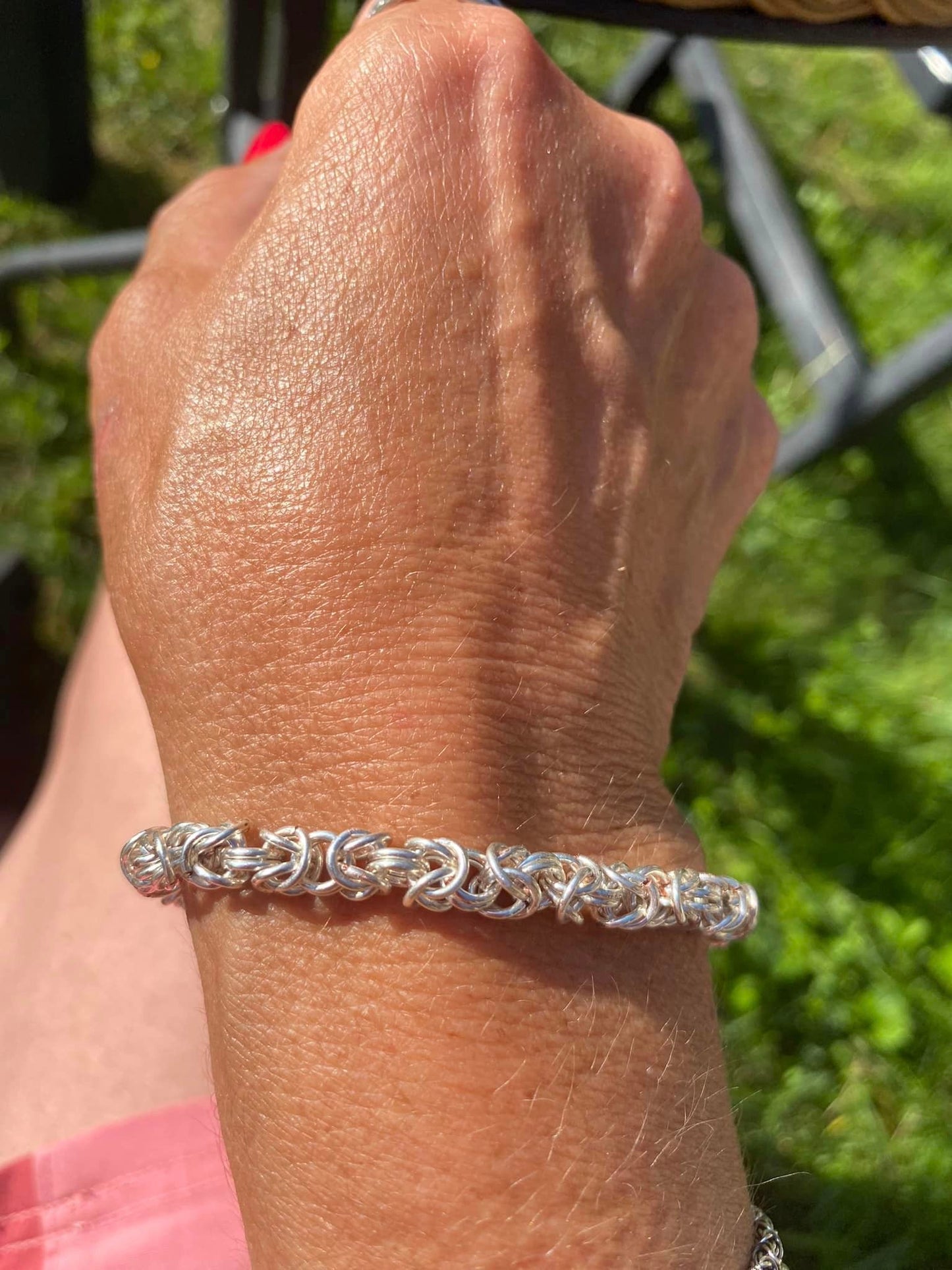 sett med armbånd og øredobber Byzantine weave
